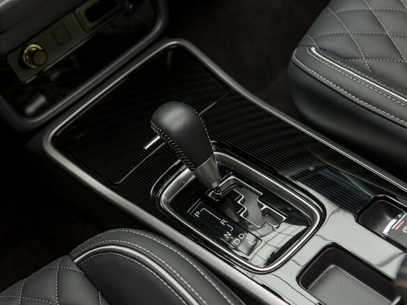 2022 Mitsubishi Outlander III Рестайлинг 3, белый - вид 23