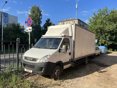 2011 Iveco Daily, белый, 999999 рублей, вид 1