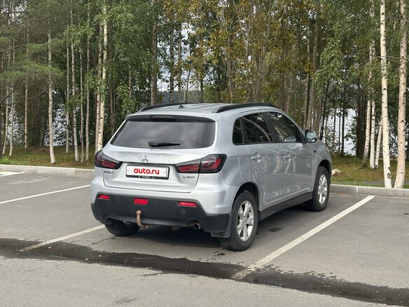 2011 Mitsubishi ASX I, серебристый, 740000 рублей - вид 3