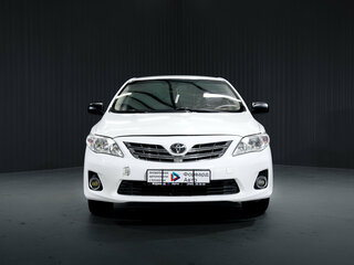 2013 Toyota Corolla X (E140, E150) Рестайлинг, белый, 549000 рублей, вид 2