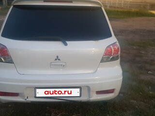 2002 Mitsubishi Outlander I, белый, 380000 рублей, вид 3