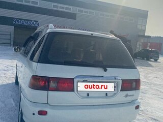 2000 Toyota Ipsum I (M10), белый, 750000 рублей, вид 3