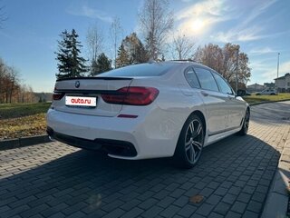 2018 BMW 7 серии Long 740Li VI (G11/G12), белый, 3700000 рублей, вид 3