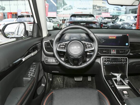 2026 Kia Seltos I Рестайлинг, белый, 2659900 рублей - вид 9