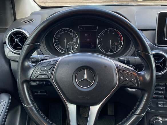 2012 Mercedes-Benz B-Класс 180 II (W246), серебристый, 1350000 рублей - вид 32