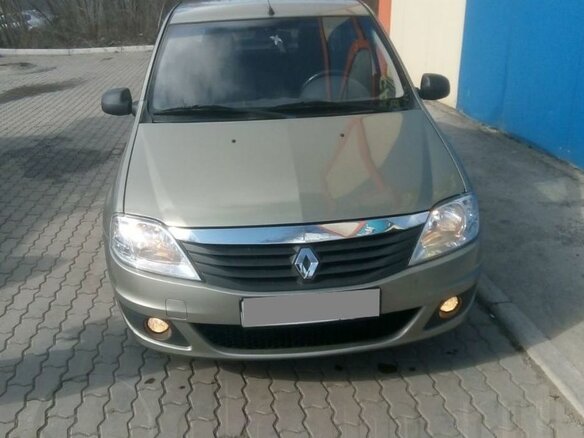 2010 Renault Logan I Рестайлинг, бежевый, 620000 рублей