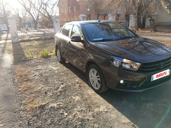 2019 Lada (ВАЗ) Vesta I, коричневый, 900000 рублей - вид 2