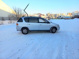 1998 Toyota Ipsum I (M10), серебристый, 625000 рублей, вид 1