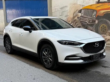 2021 Mazda CX-4 I Рестайлинг, белый, 1560000 рублей, вид 3