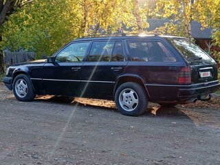 1988 Mercedes-Benz W124 300, синий, 477000 рублей, вид 1