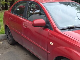 2010 Kia Rio II Рестайлинг, красный, 450000 рублей, вид 4