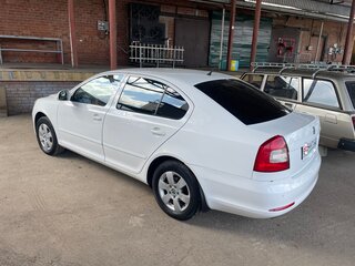 2012 Skoda Octavia II (A5) Рестайлинг, белый, 1250000 рублей, вид 5