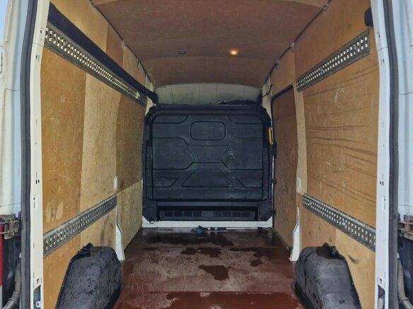 2018 Ford Transit, белый, 2500000 рублей - вид 10