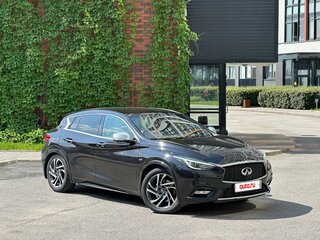 2017 Infiniti Q30, чёрный, 2100000 рублей, вид 1
