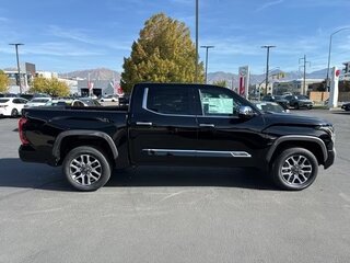 2025 Toyota Tundra CrewMax III, чёрный, 10420911 рублей, вид 3