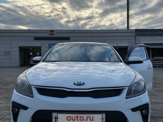 2019 Kia Rio IV, белый, 1000000 рублей, вид 1