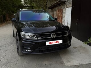2019 Volkswagen Tiguan II, чёрный, 3400000 рублей, вид 4