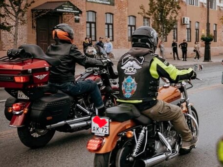 2019 Harley-Davidson Heritage, красный, 2200000 рублей, вид 2