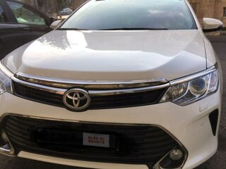2017 Toyota Camry VII (XV50) Рестайлинг, белый, 2000007 рублей, вид 1