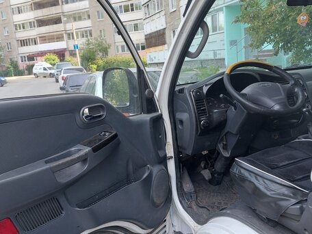 2010 Kia Bongo, белый, 1270000 рублей, вид 1
