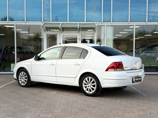 2013 Opel Astra H Рестайлинг, белый, 569000 рублей, вид 4
