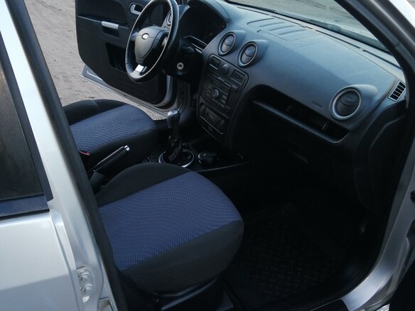 2008 Ford Fusion I Рестайлинг, серебристый, 495000 рублей - вид 12