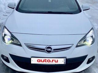 2013 Opel Astra GTC J Рестайлинг, белый, 700000 рублей, вид 2