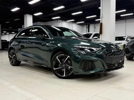 2023 Audi A3 Sportback 35 TFSI IV (8Y), зелёный, 2190000 рублей, вид 1