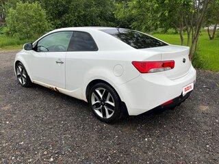 2011 Kia Cerato Koup II, белый, 900000 рублей, вид 4