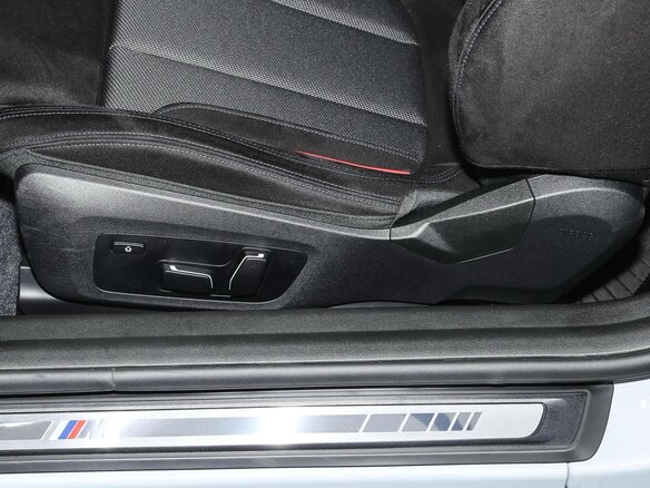 2025 BMW 2 серии 220i G42 Рестайлинг, белый, 6325000 рублей - вид 16