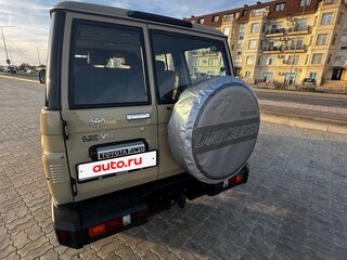 2024 Toyota Land Cruiser 76 70 Series Рестайлинг 2, бежевый, 8000000 рублей, вид 5