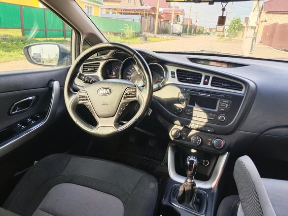 2013 Kia Ceed II, серебристый, 1250000 рублей - вид 4