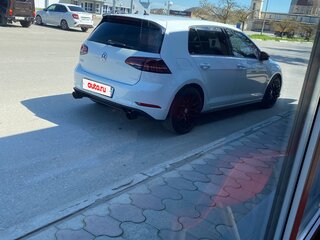 2019 Volkswagen Golf GTI VII Рестайлинг, белый, 2550000 рублей, вид 5