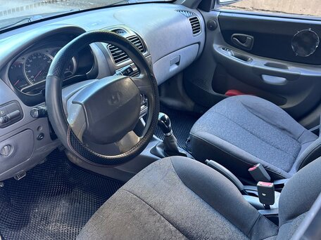 2004 Hyundai Accent ТагАЗ II, серый, 220000 рублей, вид 5