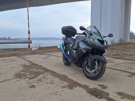 2006 Kawasaki ZZR 1400, серый, 700000 рублей, вид 3