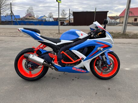 2010 Suzuki GSX-R 750, белый, 1050000 рублей, вид 3