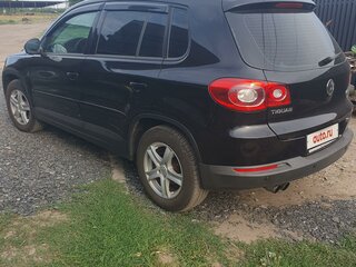 2010 Volkswagen Tiguan I, чёрный, 1500000 рублей, вид 3