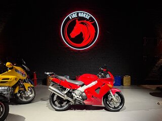 2000 Honda VFR 800, красный, 395000 рублей, вид 1
