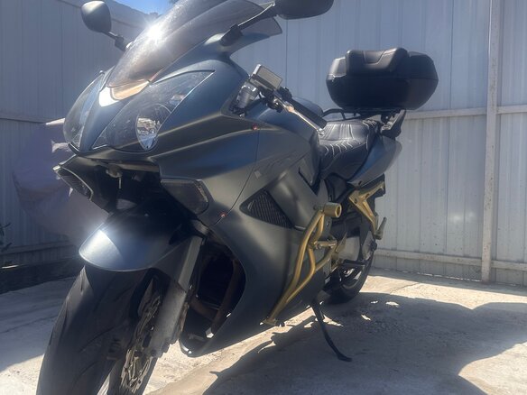 2008 Honda VFR 800, серый, 600000 рублей - вид 6