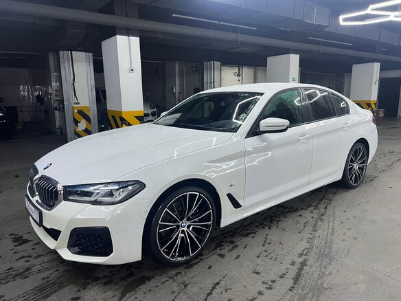 2020 BMW 5 серии 530d xDrive VII (G30/G31/G38) Рестайлинг, белый, 5500000 рублей