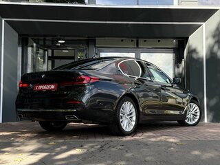 2020 BMW 5 серии 530i xDrive VII (G30/G31/G38) Рестайлинг, чёрный, 4739900 рублей, вид 5