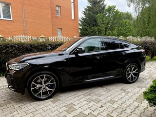 2022 BMW X6 30d III (G06), чёрный, 11100000 рублей, вид 2