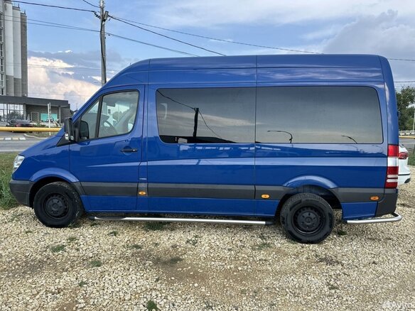 2013 Mercedes-Benz Sprinter, синий, 3150000 рублей - вид 3