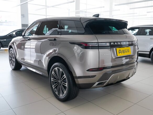 2025 Land Rover Range Rover Evoque II Рестайлинг, бежевый - вид 4
