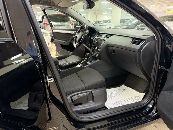 2017 Skoda Octavia III (A7), чёрный - вид 10