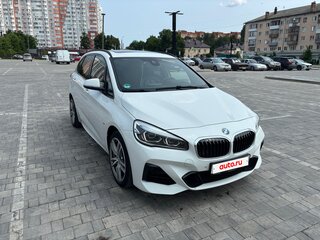 2019 BMW 2 серии Active Tourer 225xe F45 Рестайлинг, белый, 2300000 рублей, вид 4