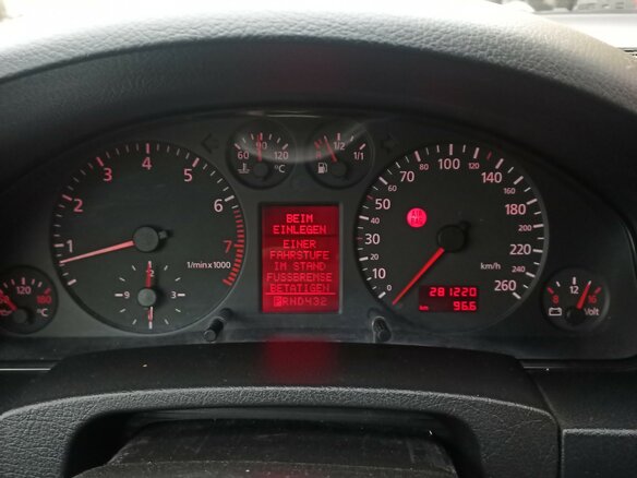 1998 Audi A6 II (C5), чёрный, 560000 рублей - вид 5