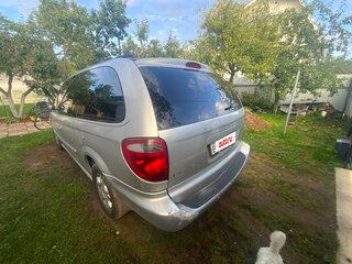 2005 Dodge Caravan IV, серебристый, 730000 рублей, вид 3