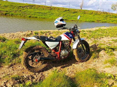 2005 Honda FTR 223, белый, 200000 рублей, вид 3
