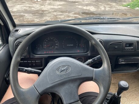 2006 Hyundai Porter, белый, 500000 рублей, вид 2
